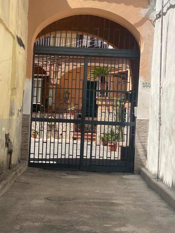 Daly Home Intero Appartamento Mugnano di Napoli Экстерьер фото